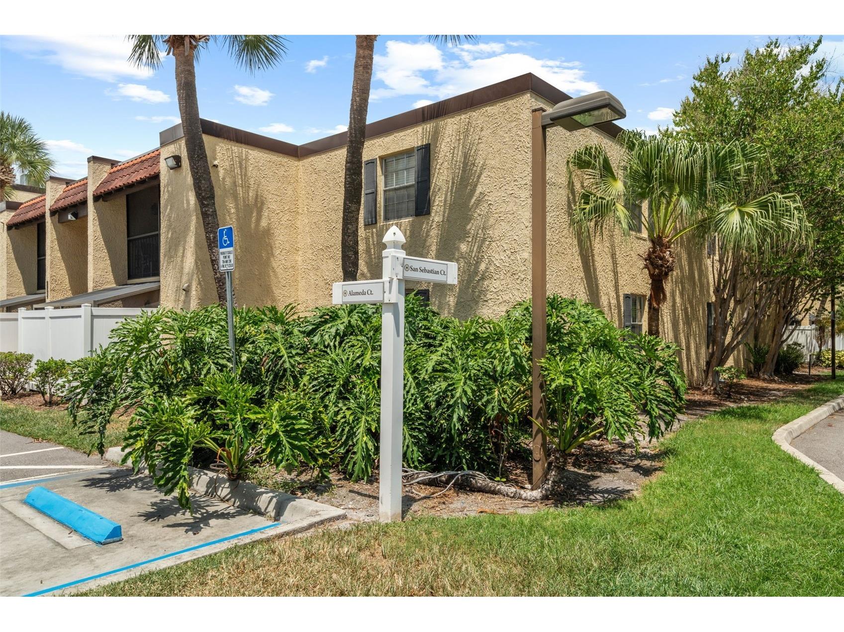 110 Alameda Court #129 Tampa FL 33609 TB8415382 image1