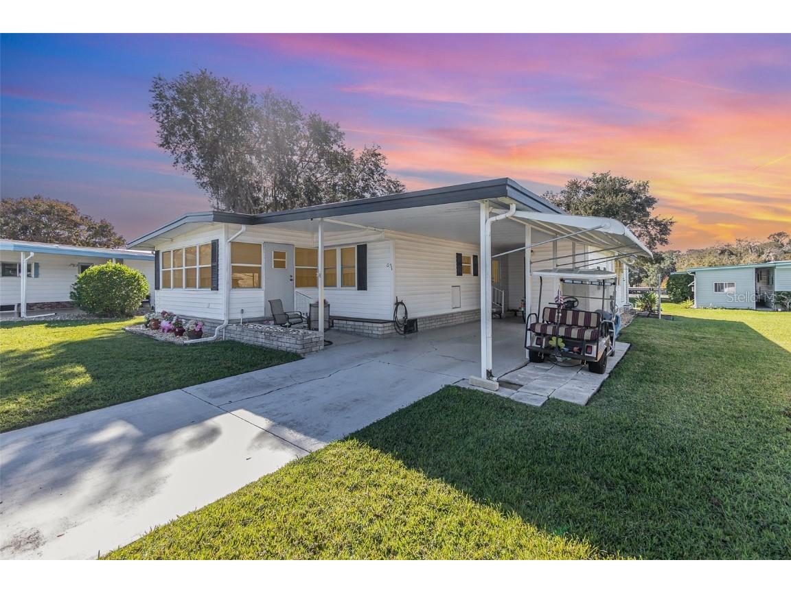 110 Azalea Trail Leesburg FL 34748 - CHAIN OF LAKES - LAKE HARRIS O6163881 image1