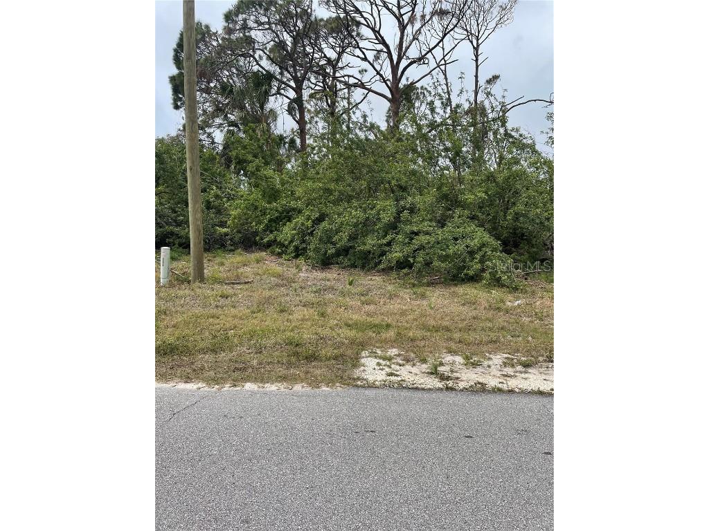 110 Blue Road Rotonda West FL 33947 C7472661 image1