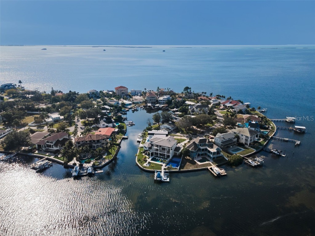 110 Carlyle Circle Palm Harbor FL 34683 TB8452867 image60