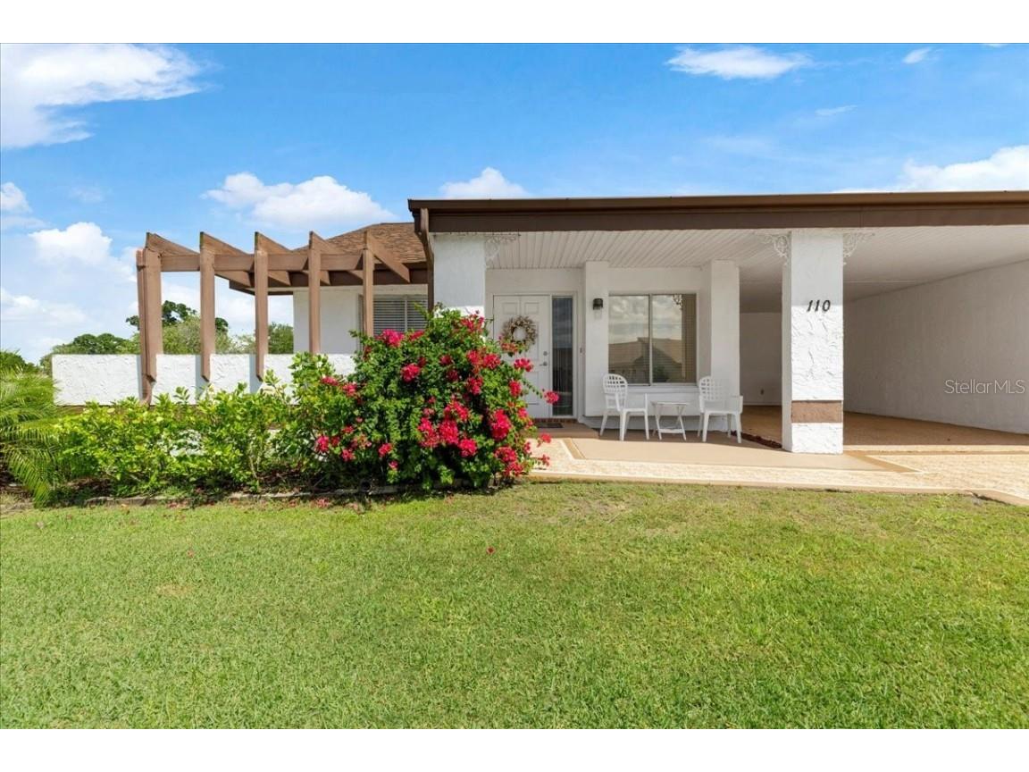 110 Carswell Circle #13 Sun City Center FL 33573 T3432188 image1