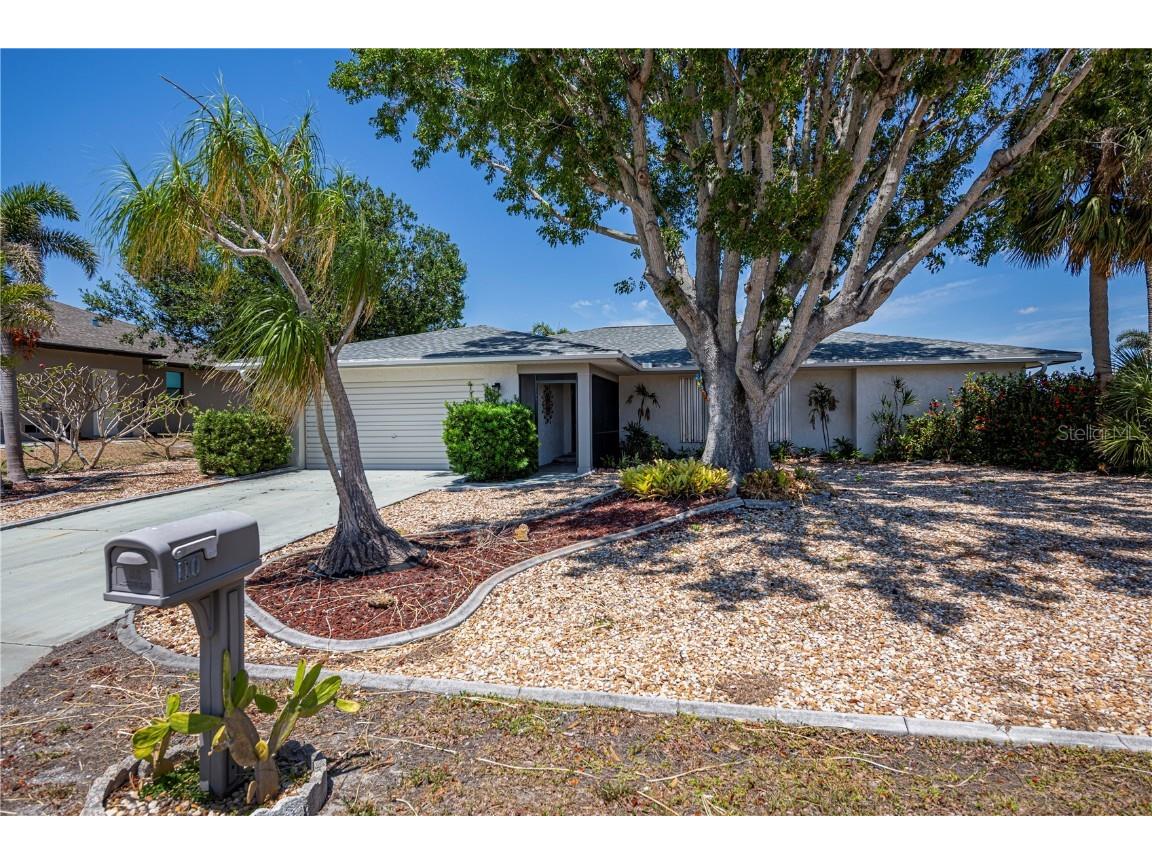 110 Colonial Street SW Port Charlotte FL 33952 C7509732 image1