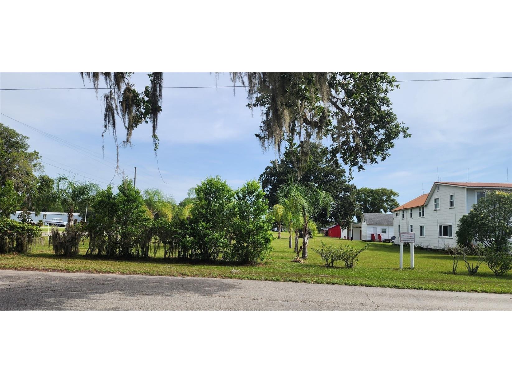 110 E 2nd Avenue Pierson FL 32180 O6321181 image4