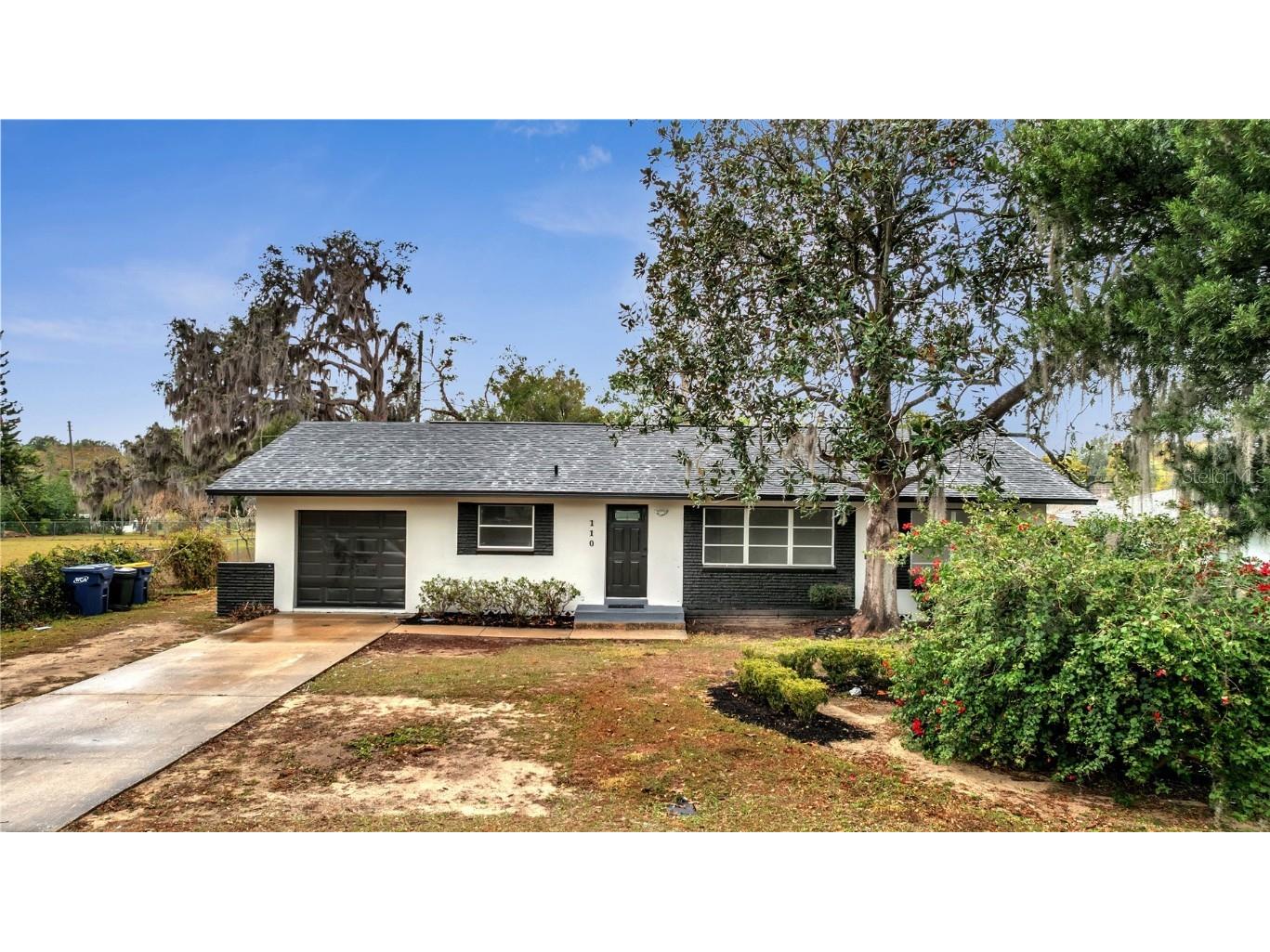 110 E Palmetto Avenue Howey In The Hills FL 34737 S5118233 image1