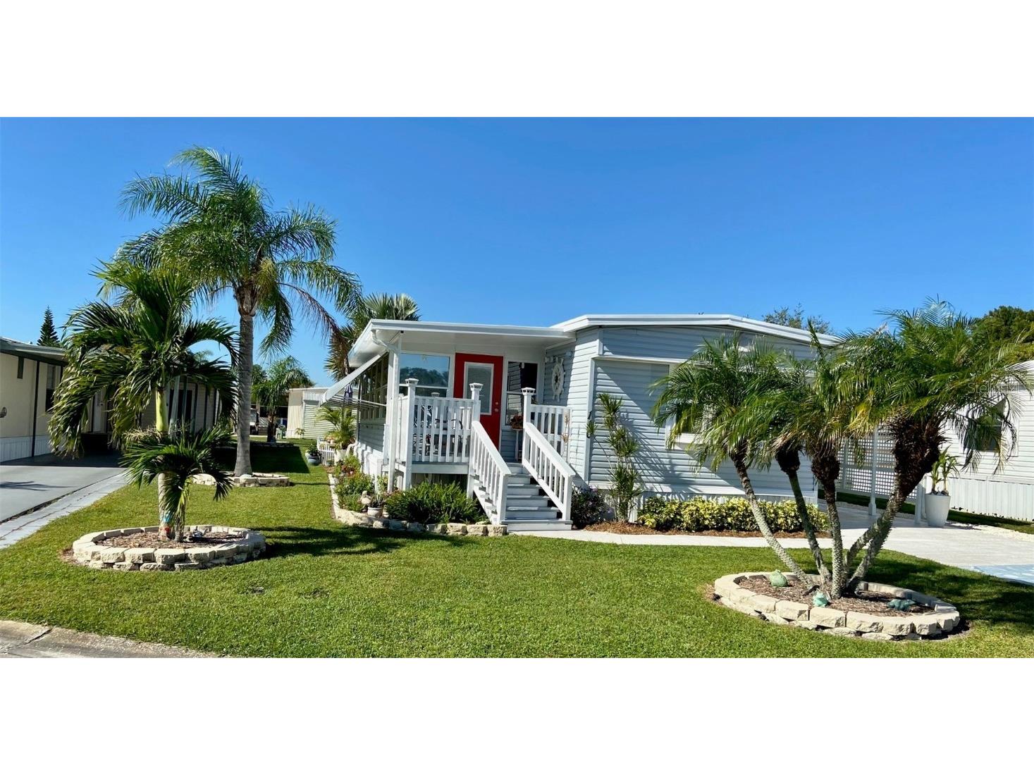 110 E Saint Annes Circle Apollo Beach FL 33572 T3436044 image1