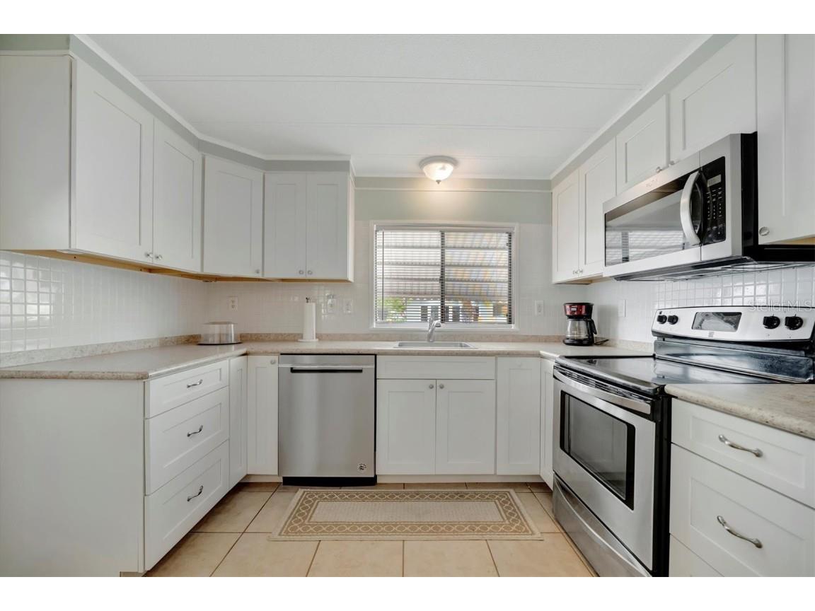 110 E Saint Lucia Loop Apollo Beach FL 33572 TB8459848 image2