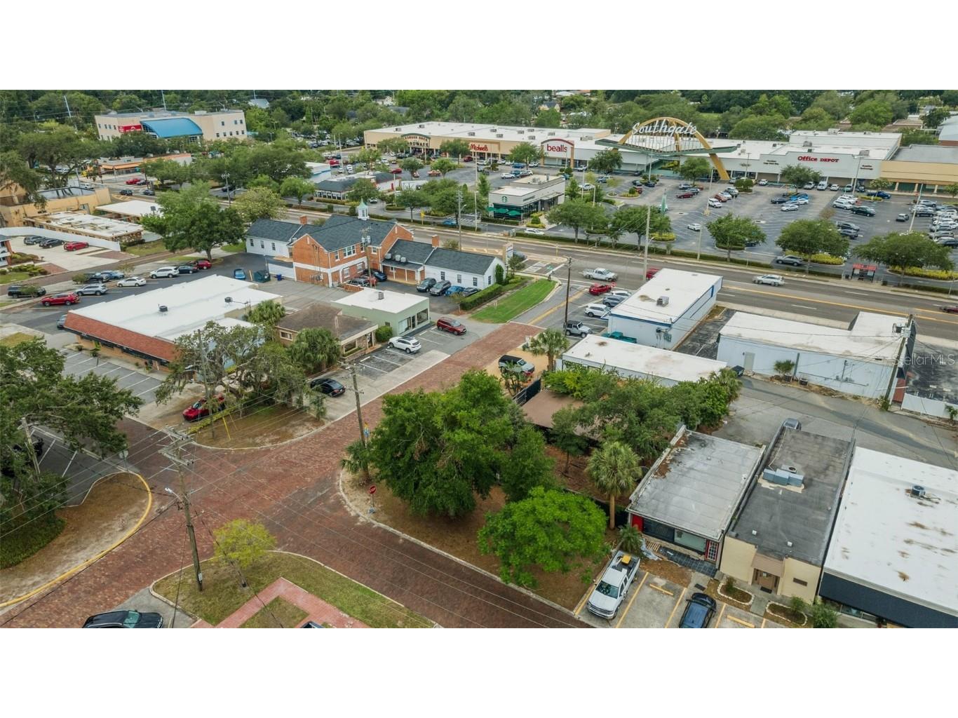 110 Easton Drive Lakeland FL 33803 L4952889 image18