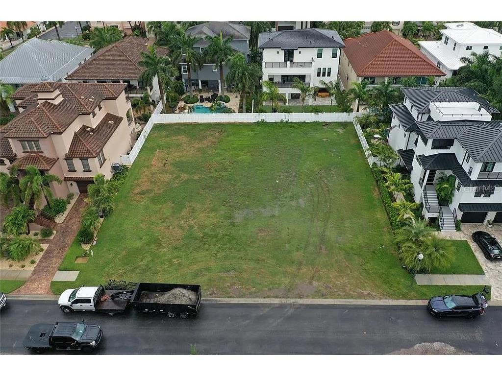 110 Forest Hills Drive Redington Shores FL 33708 U8253425 image2