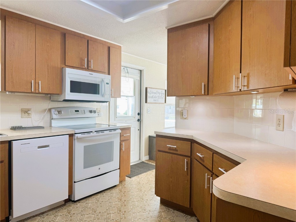 110 Gardenia Way Leesburg FL 34748 R4910059 image11