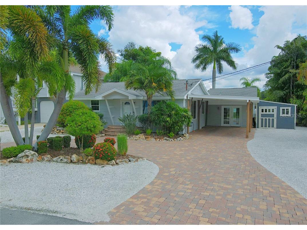 110 Lorraine Street Crystal Beach FL 34681 U8211856 image1