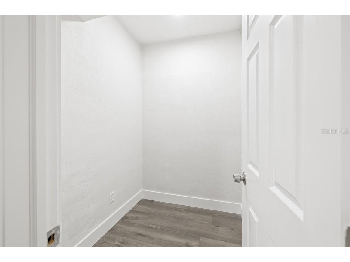 110 Mission Hills Avenue Temple Terrace FL 33617 TB8444288 image11