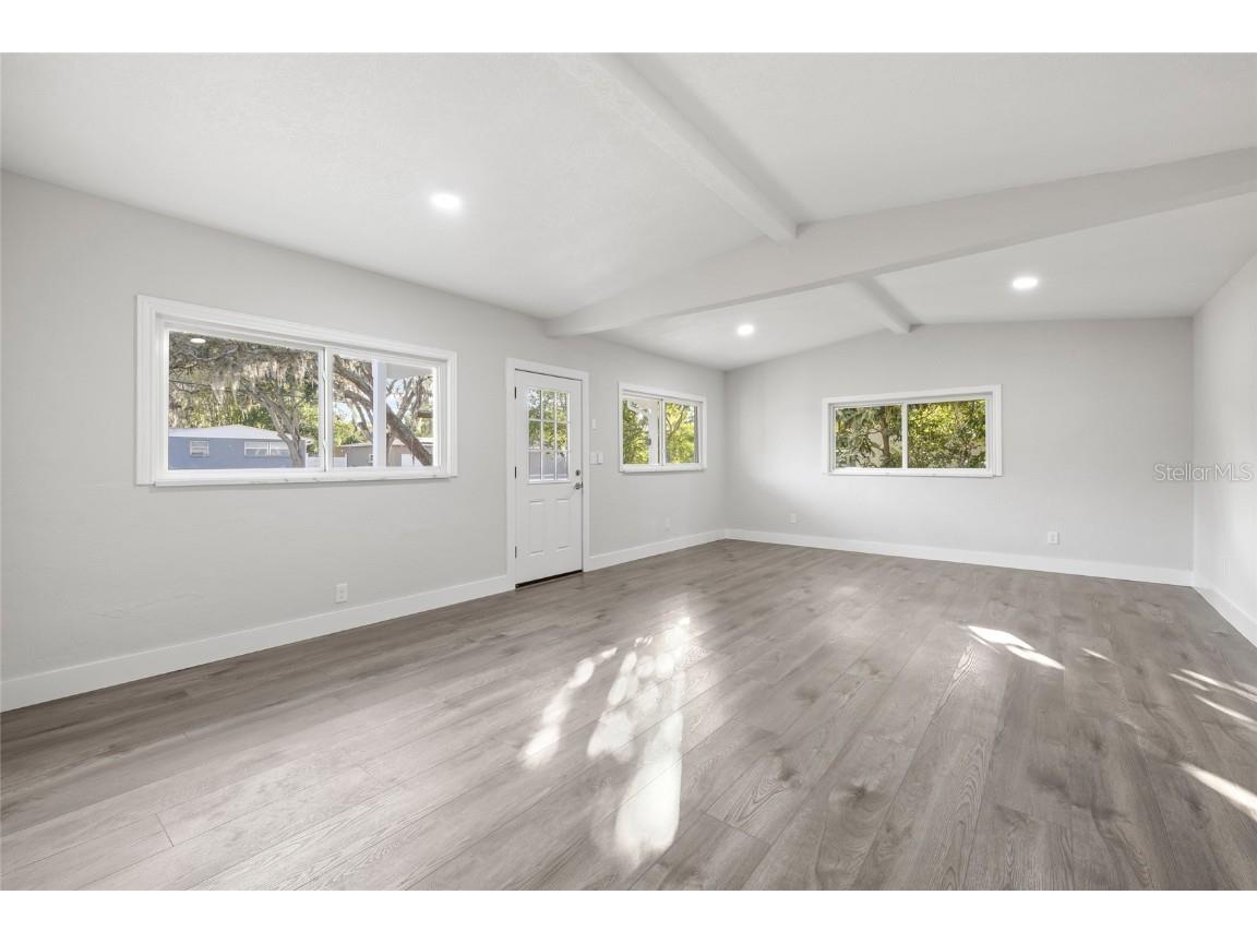 110 Mission Hills Avenue Temple Terrace FL 33617 TB8444288 image4