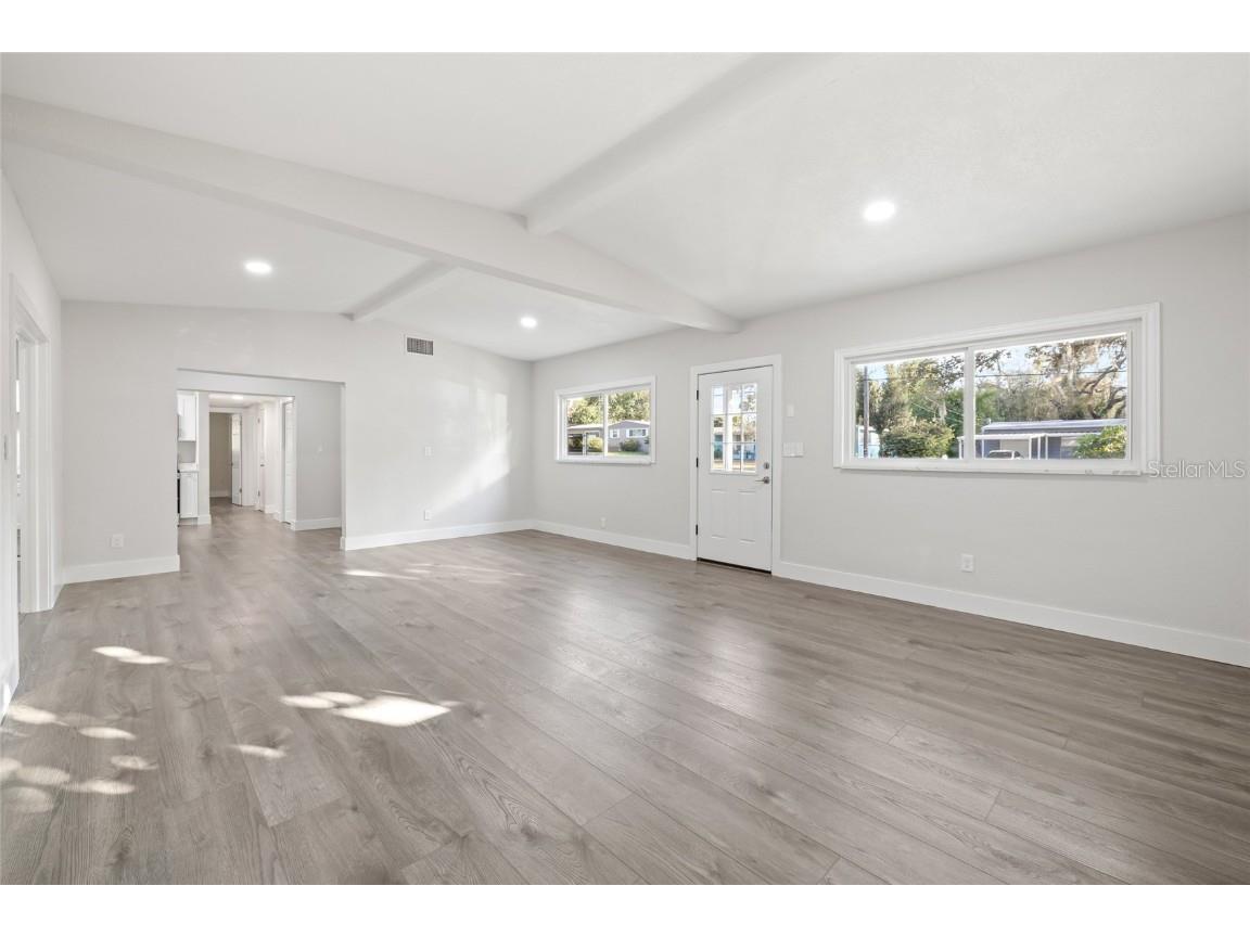 110 Mission Hills Avenue Temple Terrace FL 33617 TB8444288 image5