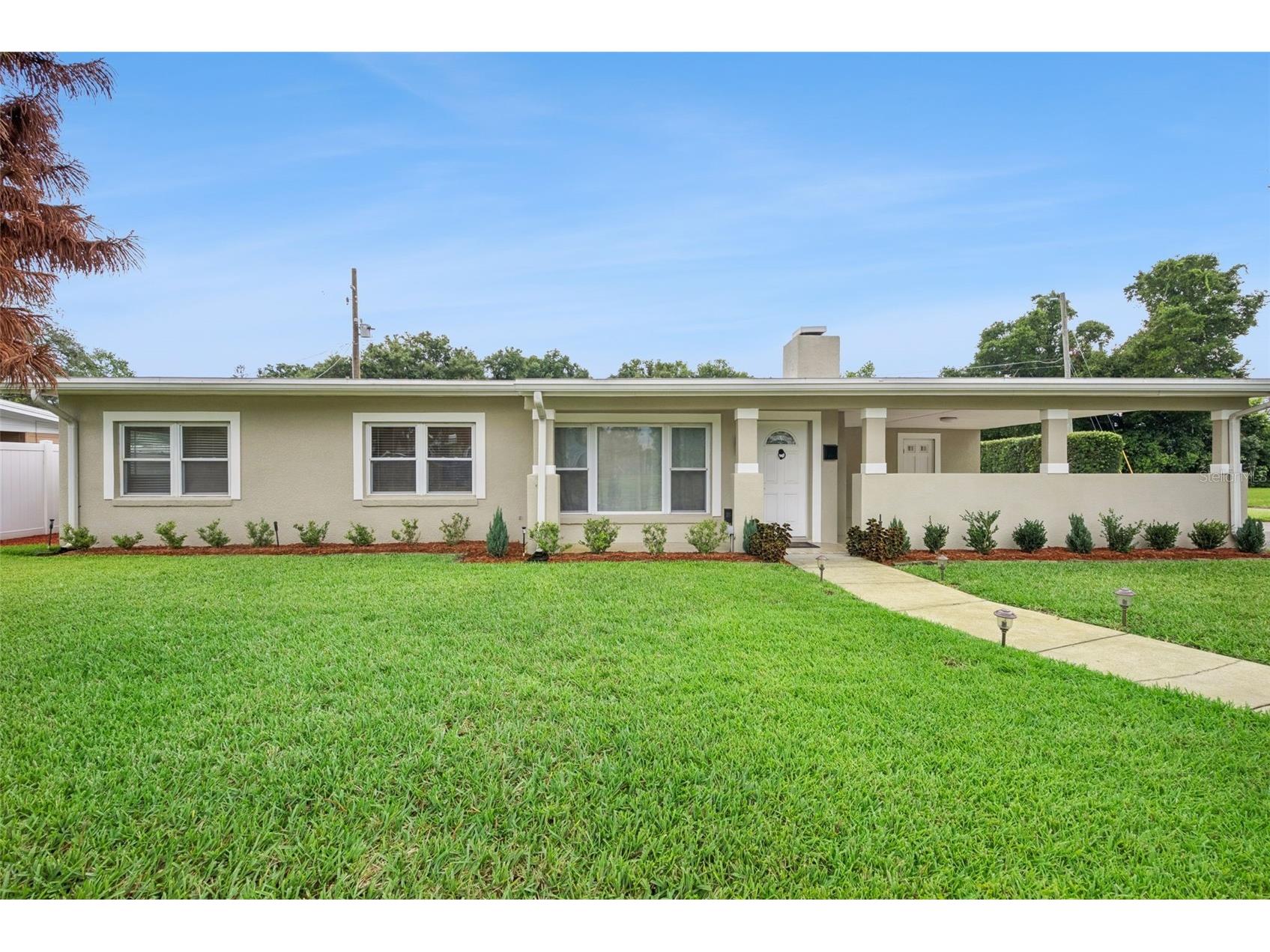 110 N Lakewood Circle Maitland FL 32751 - Lake of The Woods O6420264 image1