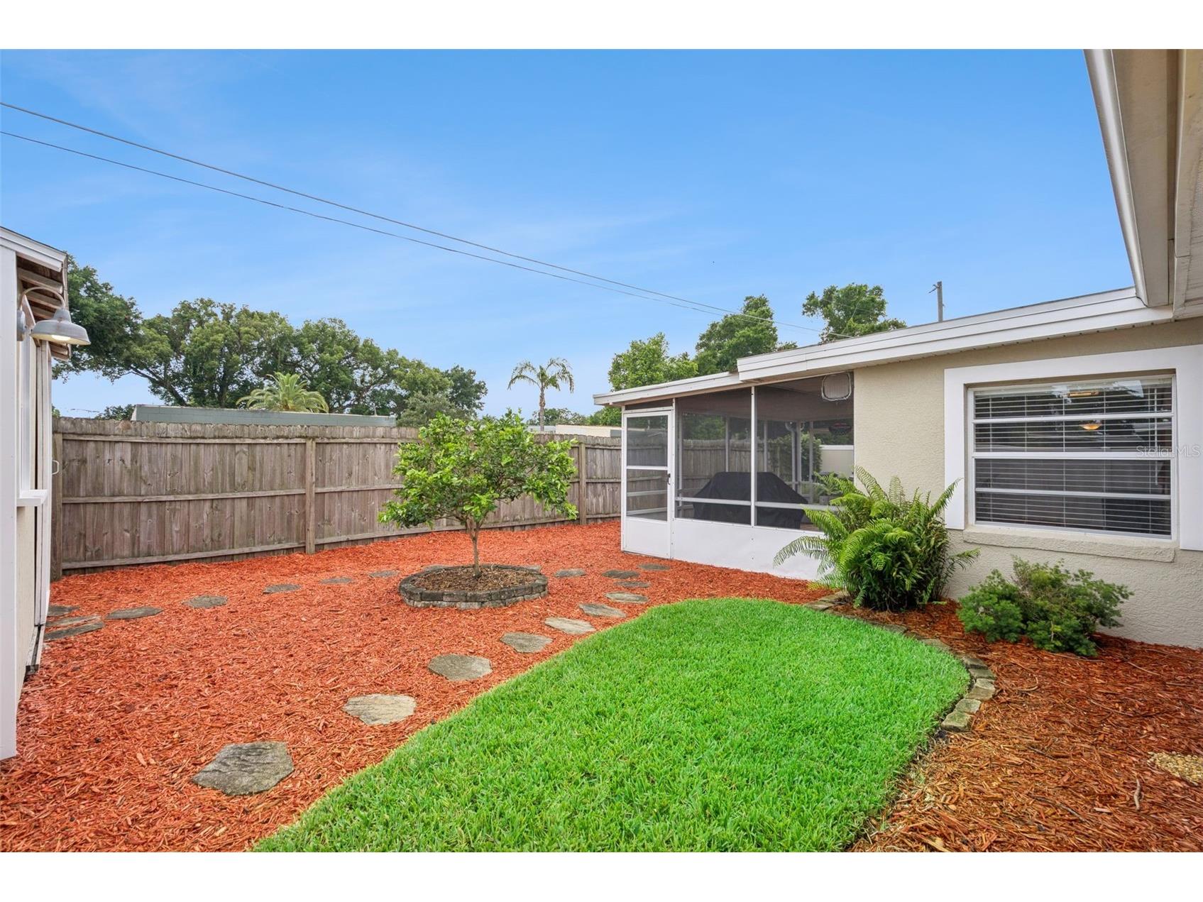 110 N Lakewood Circle Maitland FL 32751 - Lake of The Woods O6420264 image3