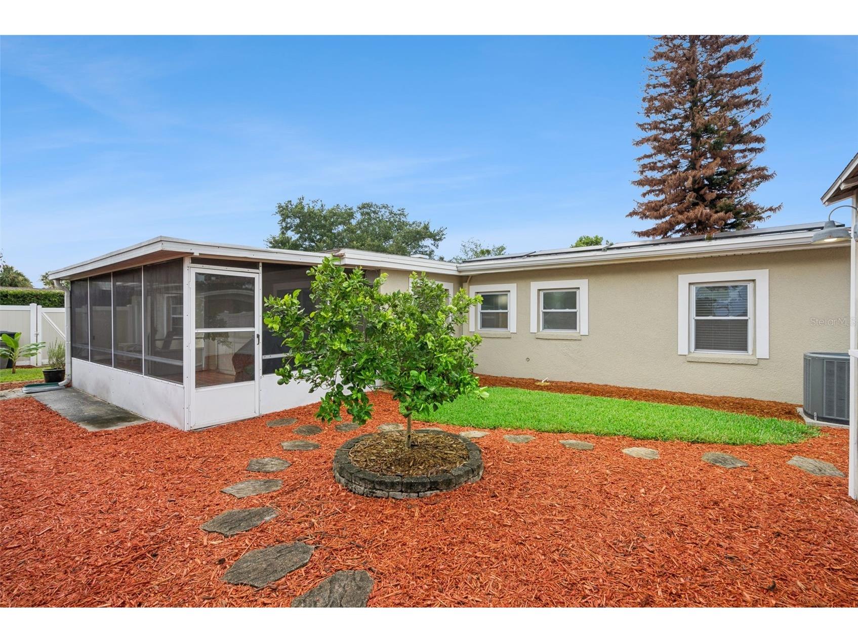110 N Lakewood Circle Maitland FL 32751 - Lake of The Woods O6420264 image4