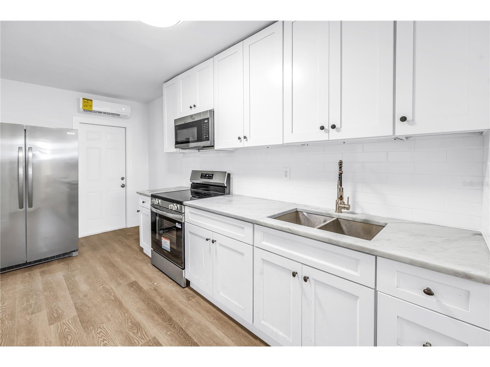 110 NE Monroe Circle N #1 Saint Petersburg FL 33702 TB8502383 image24