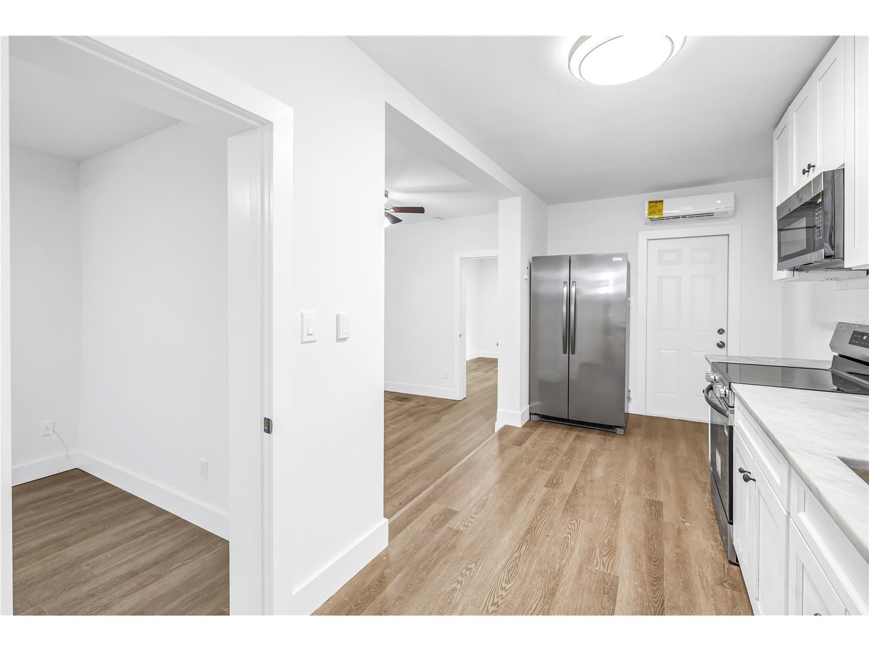 110 NE Monroe Circle N #1 Saint Petersburg FL 33702 TB8502383 image27