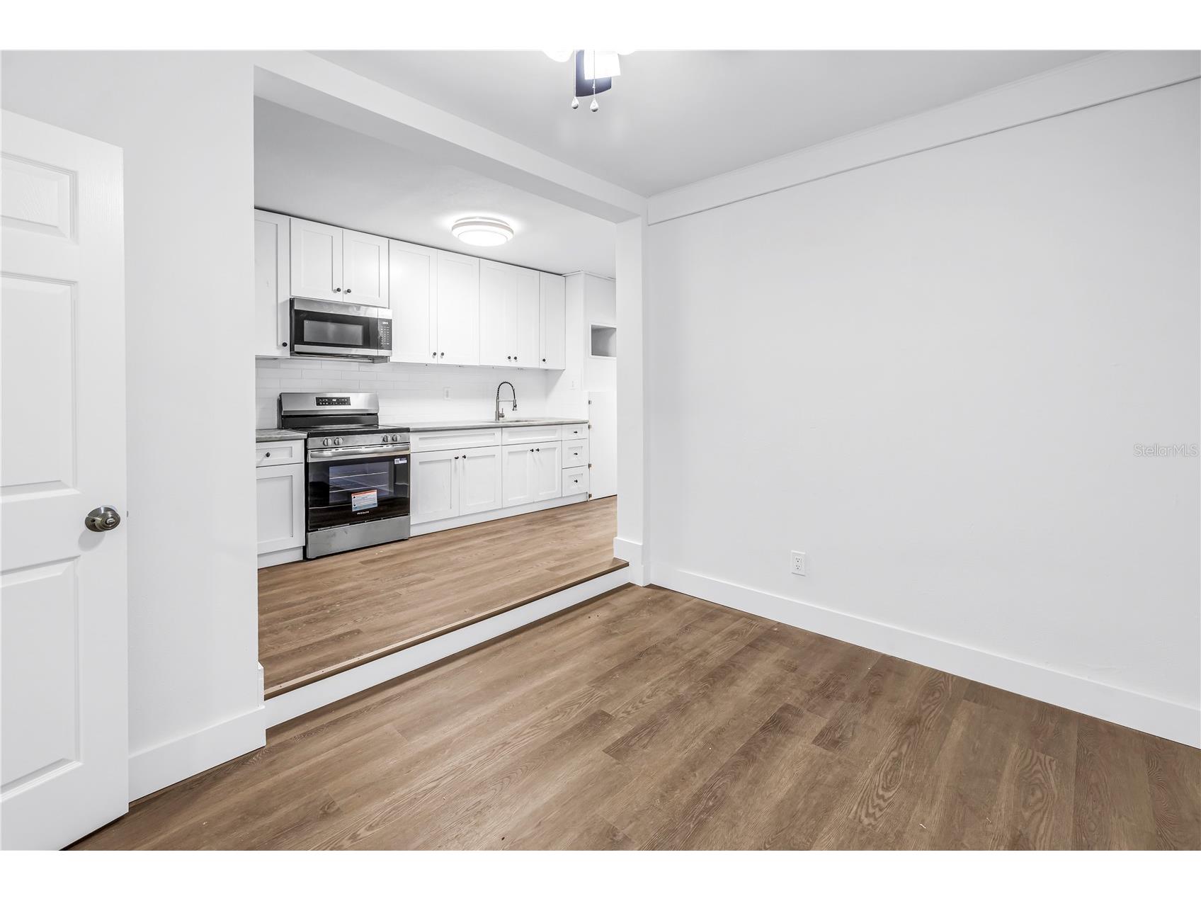 110 NE Monroe Circle N #1 Saint Petersburg FL 33702 TB8502383 image29