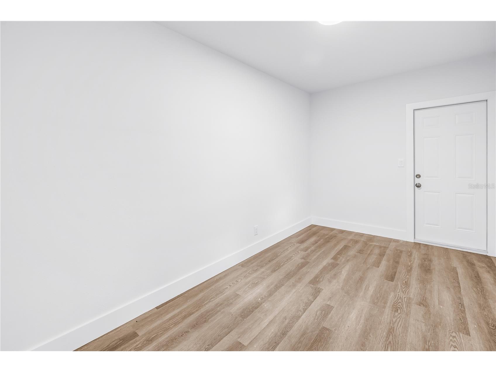 110 NE Monroe Circle N #1 Saint Petersburg FL 33702 TB8502383 image31