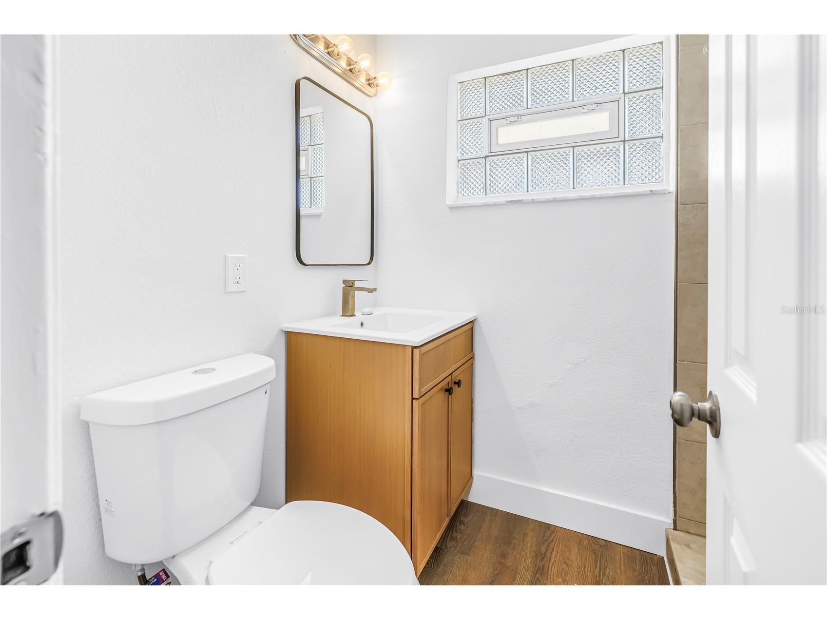 110 NE Monroe Circle N #1 Saint Petersburg FL 33702 TB8502383 image33