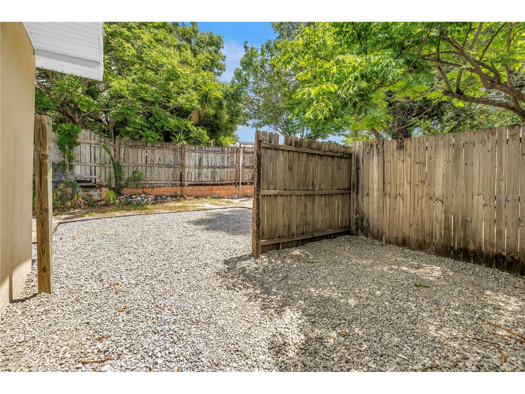 110 NE Monroe Circle N #1 Saint Petersburg FL 33702 TB8502383 image38