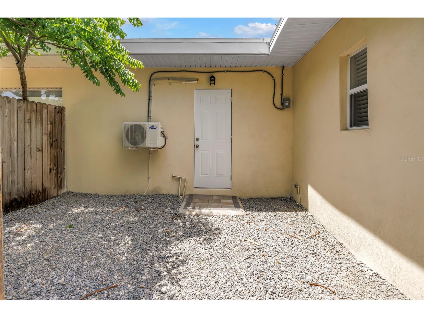 110 NE Monroe Circle N #1 Saint Petersburg FL 33702 TB8502383 image39