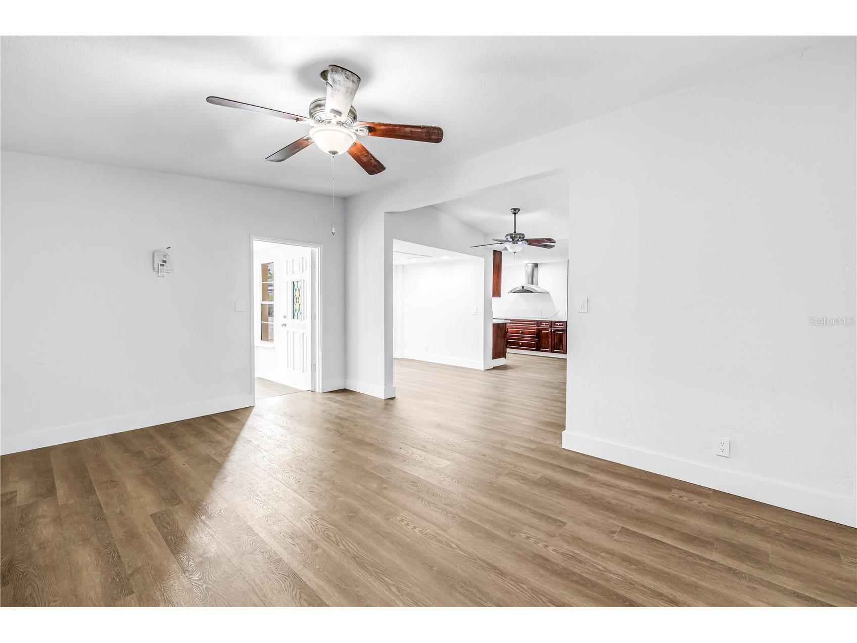 110 NE Monroe Circle N #1 Saint Petersburg FL 33702 TB8502383 image7