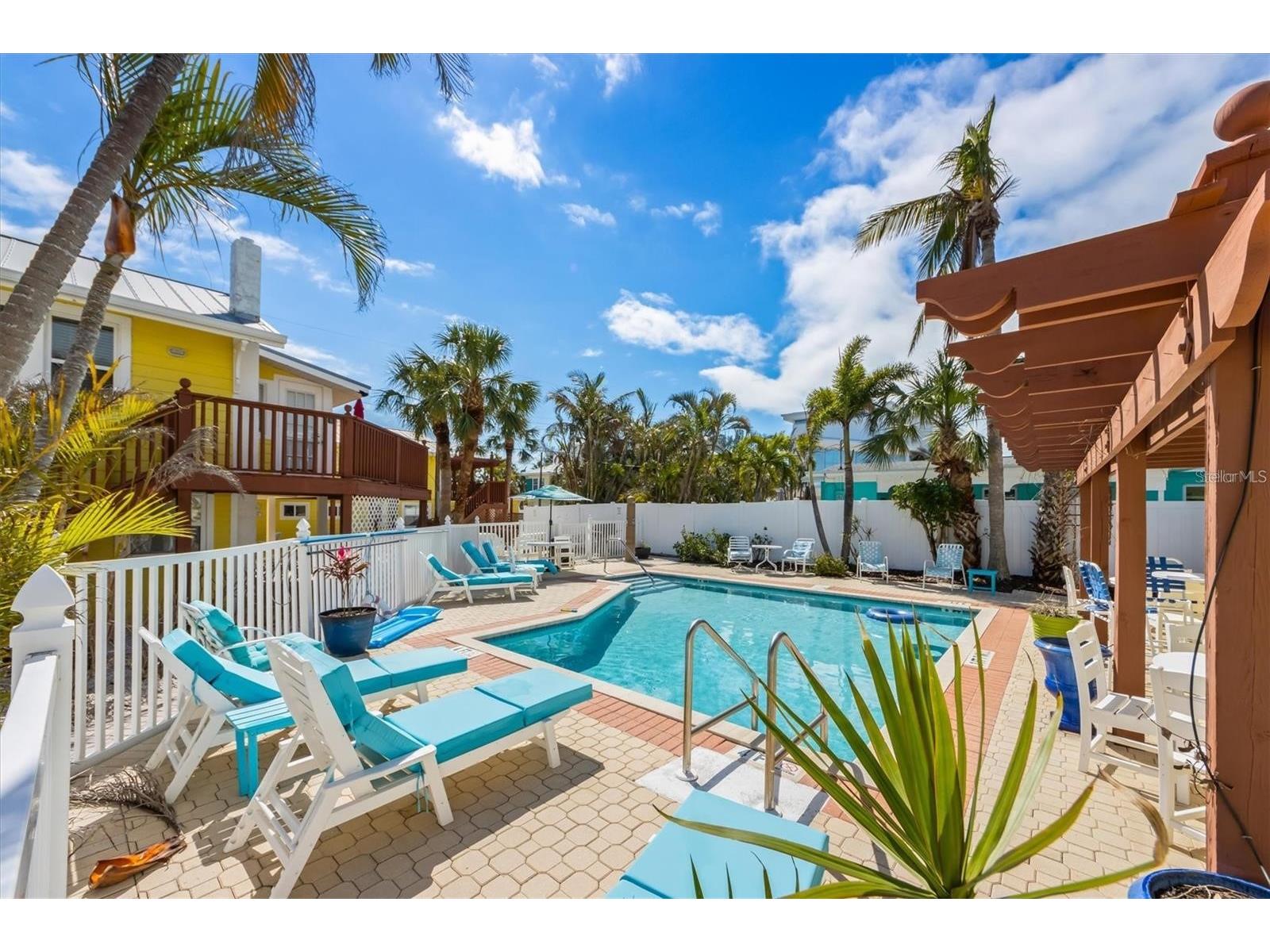 110 Oak Avenue #A Anna Maria FL 34216 A4678588 image10
