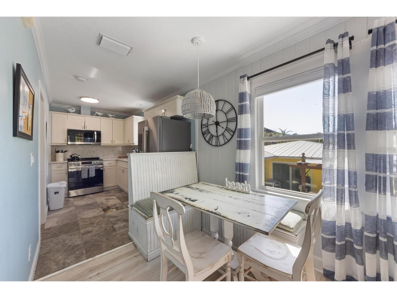 110 Oak Avenue #A Anna Maria FL 34216 A4678588 image13