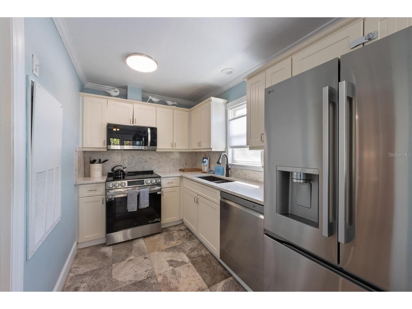 110 Oak Avenue #A Anna Maria FL 34216 A4678588 image15