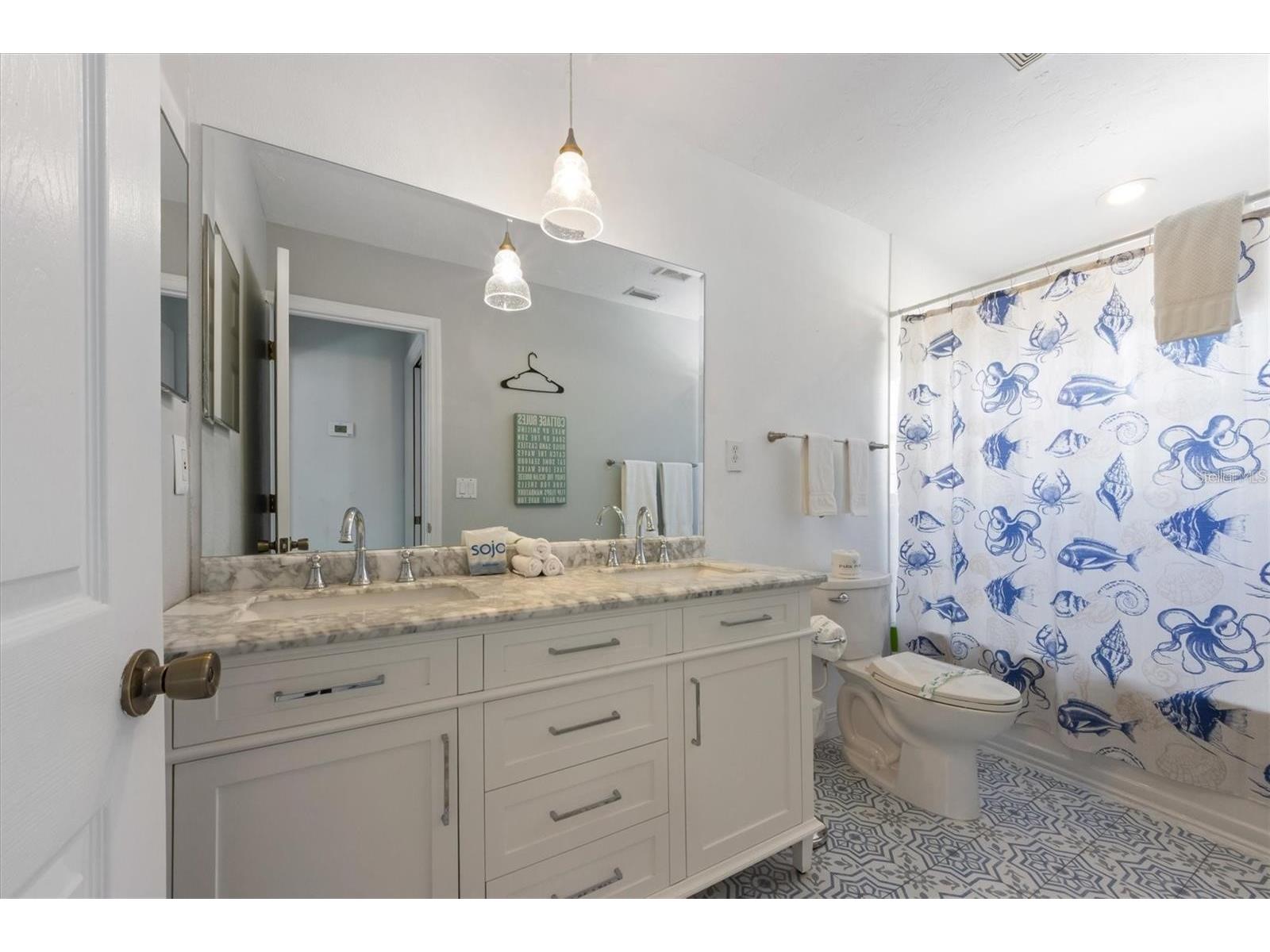 110 Oak Avenue #A Anna Maria FL 34216 A4678588 image17