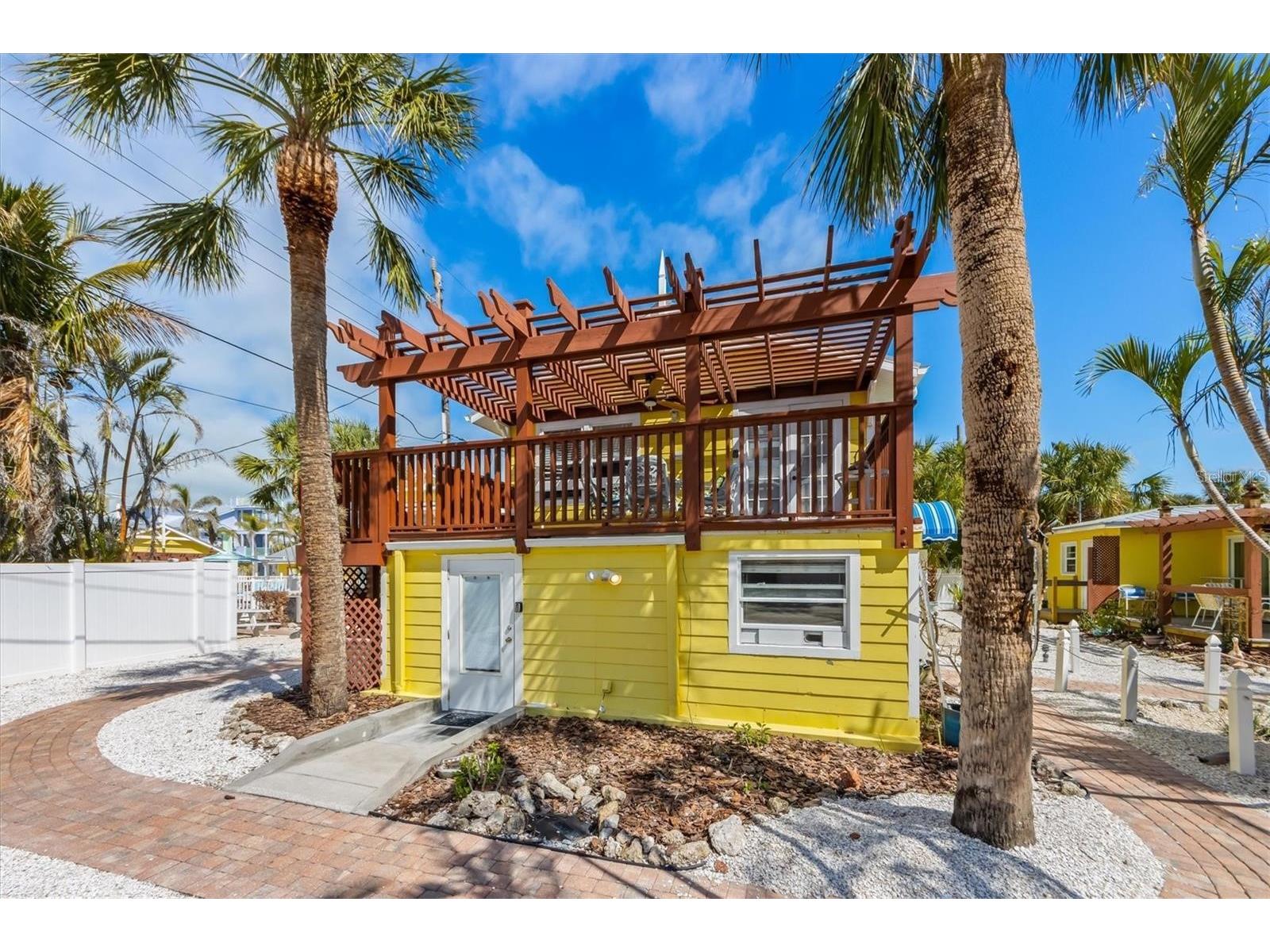 110 Oak Avenue #A Anna Maria FL 34216 A4678588 image3