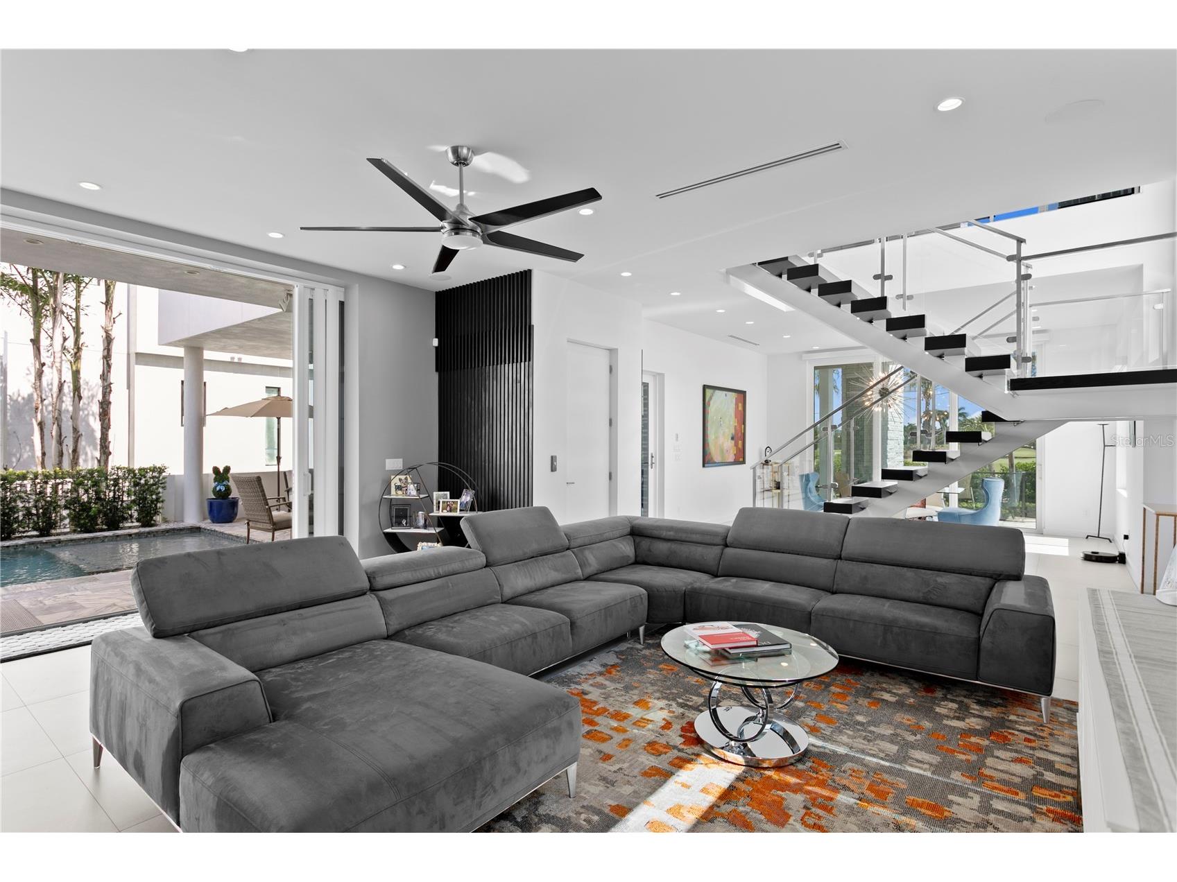 110 Palmera Boulevard NE Saint Petersburg FL 33704 TB8499982 image11