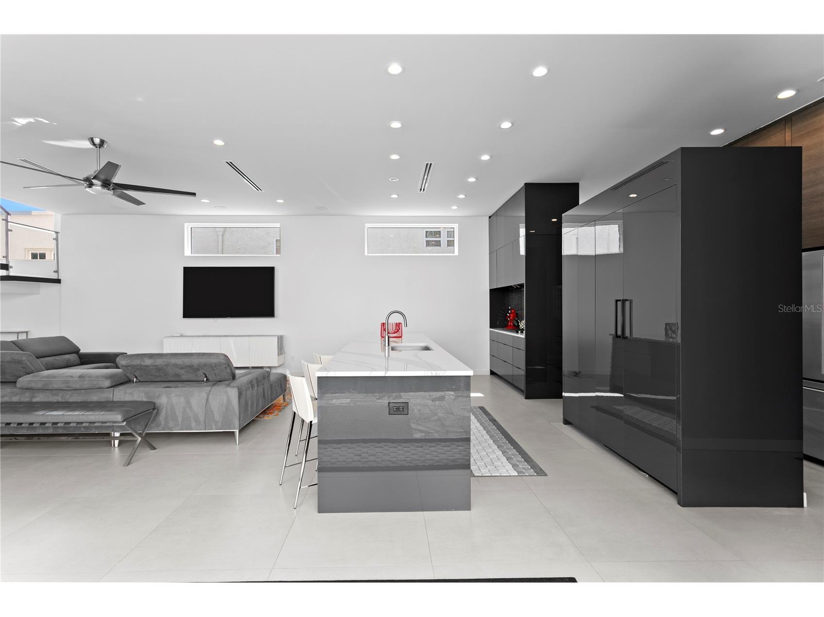 110 Palmera Boulevard NE Saint Petersburg FL 33704 TB8499982 image13