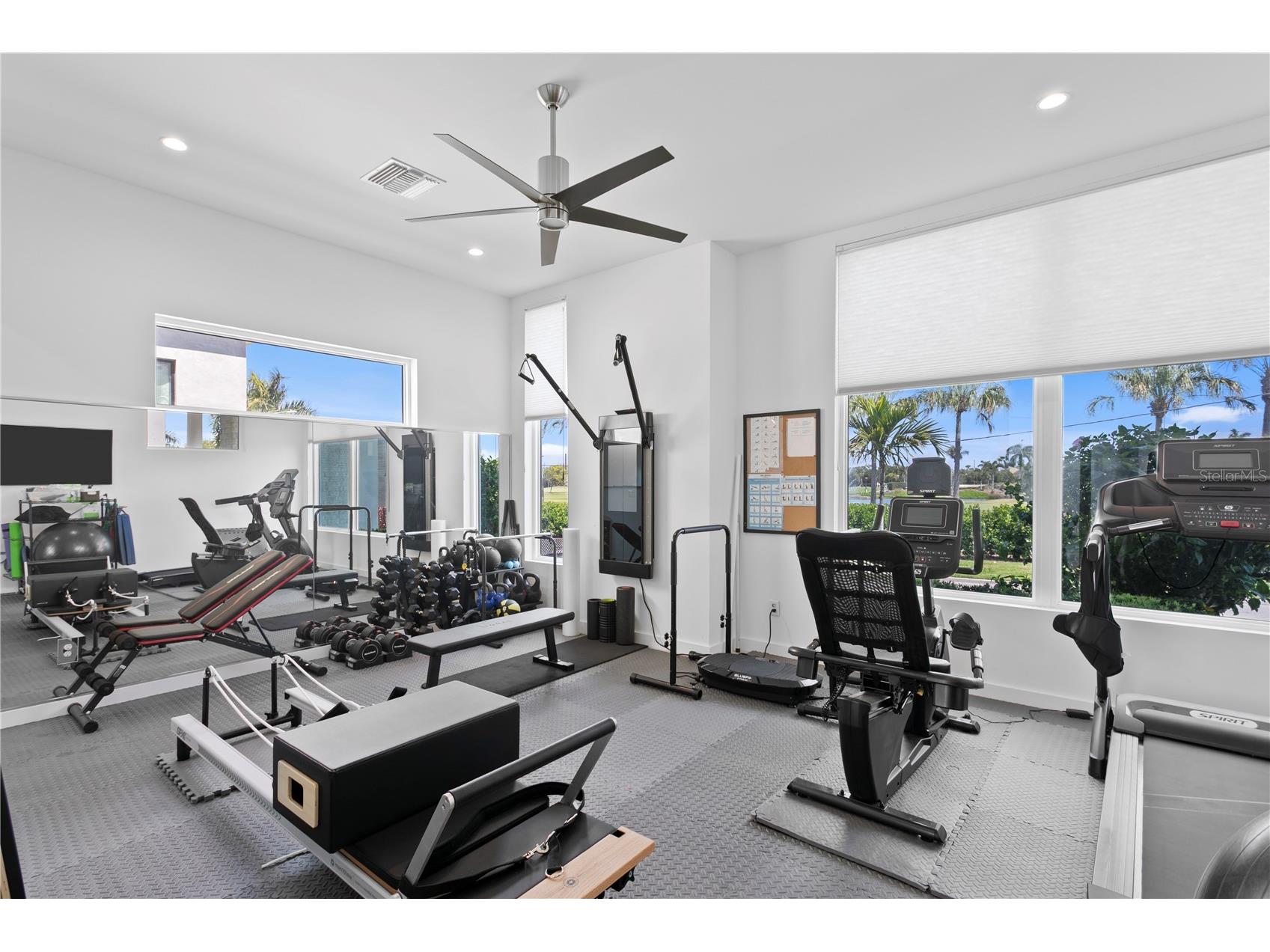 110 Palmera Boulevard NE Saint Petersburg FL 33704 TB8499982 image34