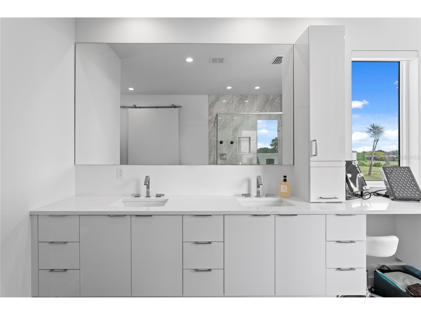 110 Palmera Boulevard NE Saint Petersburg FL 33704 TB8499982 image47