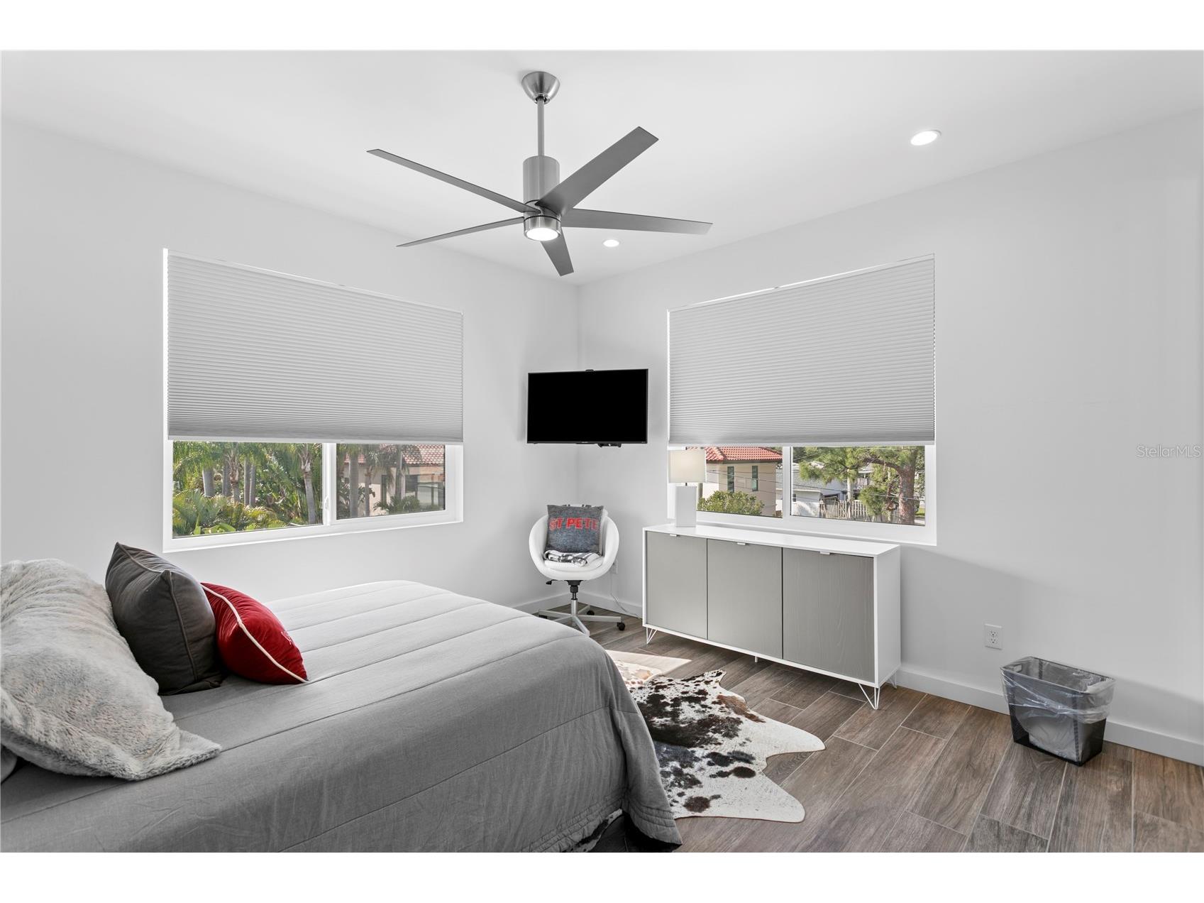 110 Palmera Boulevard NE Saint Petersburg FL 33704 TB8499982 image68