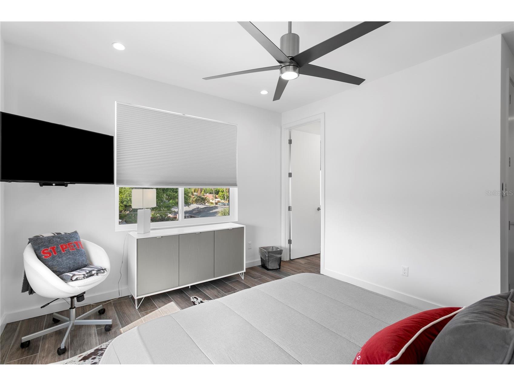 110 Palmera Boulevard NE Saint Petersburg FL 33704 TB8499982 image69