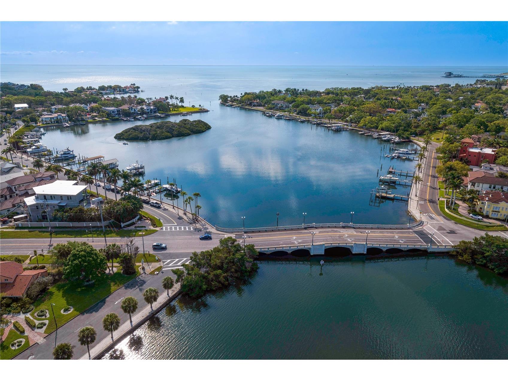 110 Palmera Boulevard NE Saint Petersburg FL 33704 TB8499982 image90