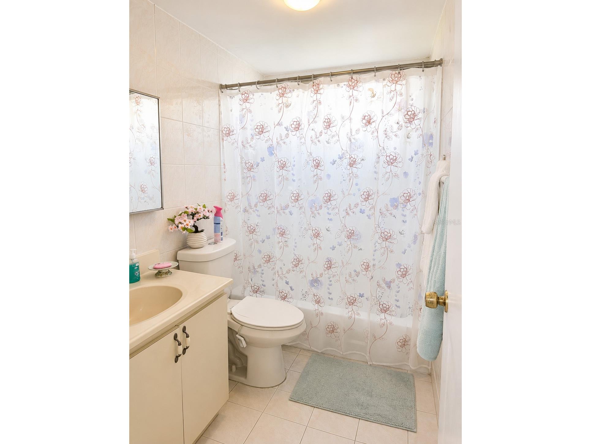 110 Royal Palm Road #208 Hialeah Gardens FL 33016 GC541833 image14