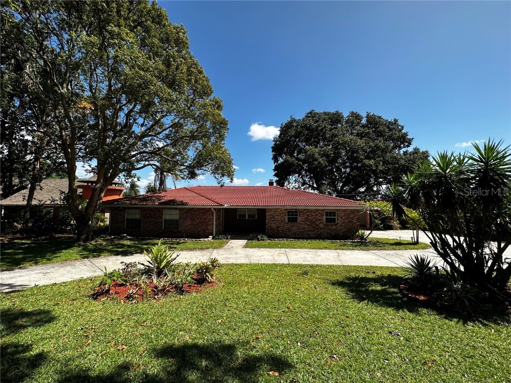 110 S Lake Florence Drive Winter Haven FL 33884 - LAKE FLORENCE S5083582 image1