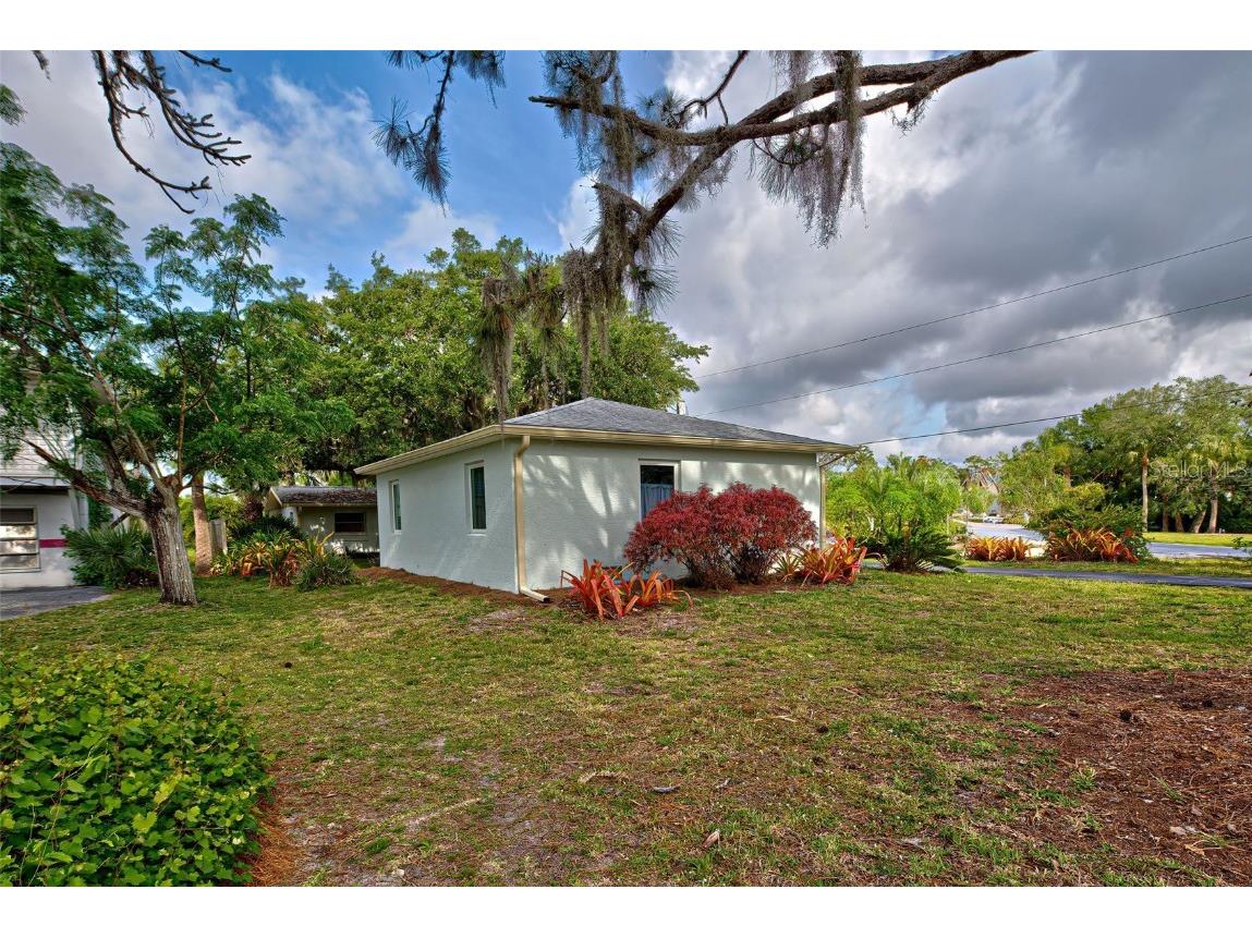 110 S Oxford Drive Englewood FL 34223 - GOTTFRIED CREEK D6135905 image12