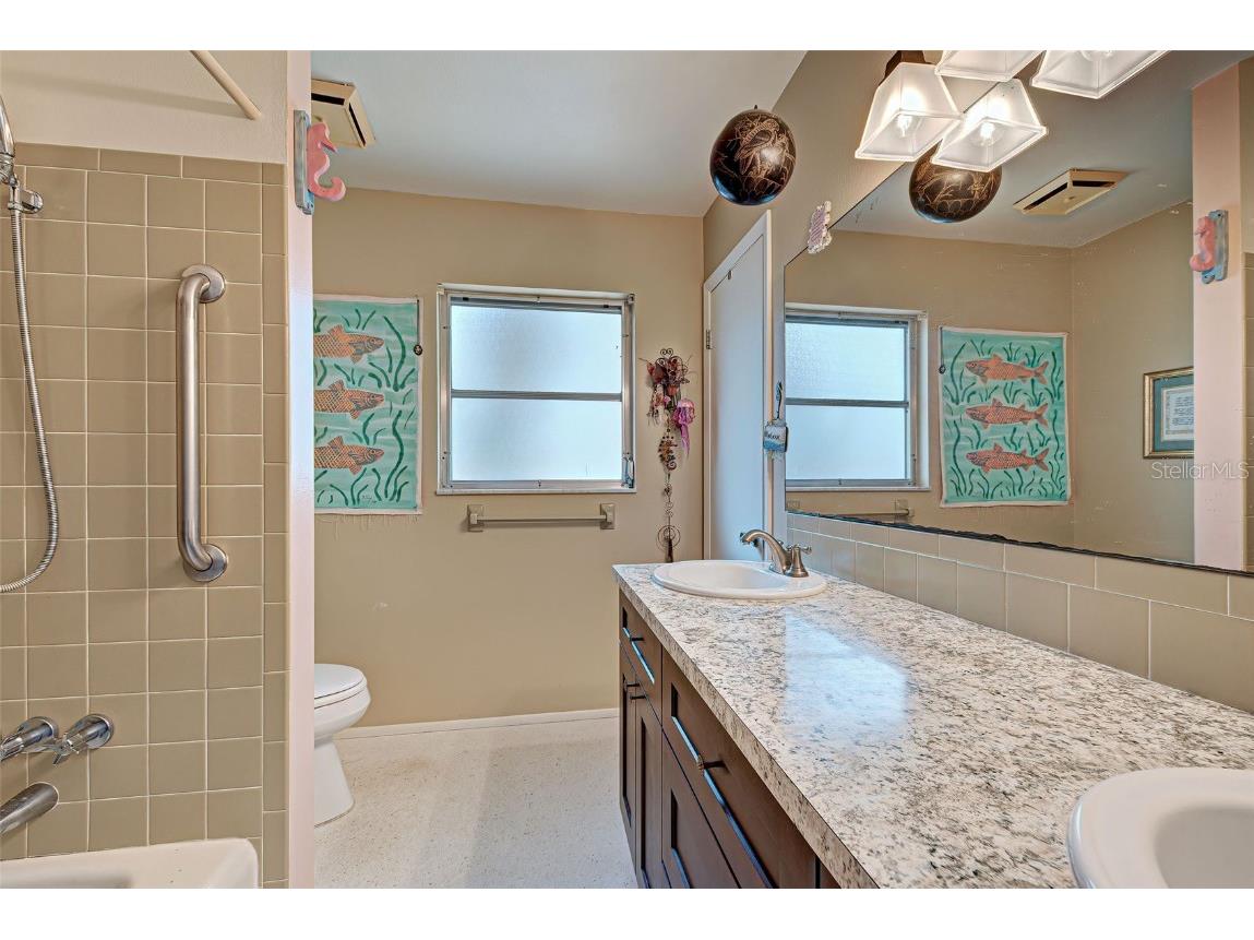 110 S Oxford Drive Englewood FL 34223 - GOTTFRIED CREEK D6135905 image21