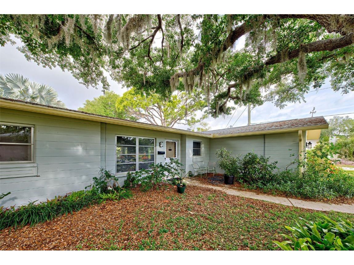 110 S Oxford Drive Englewood FL 34223 - GOTTFRIED CREEK D6135905 image5