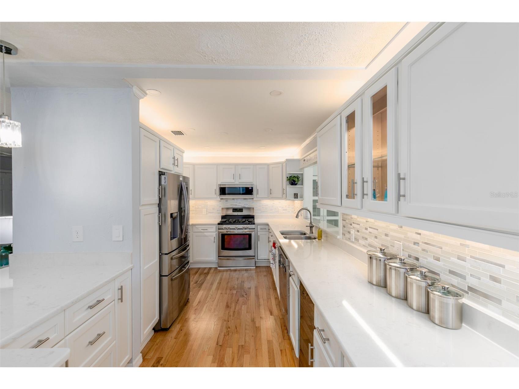 110 Sunset Drive S Saint Petersburg FL 33707 TB8519370 image15