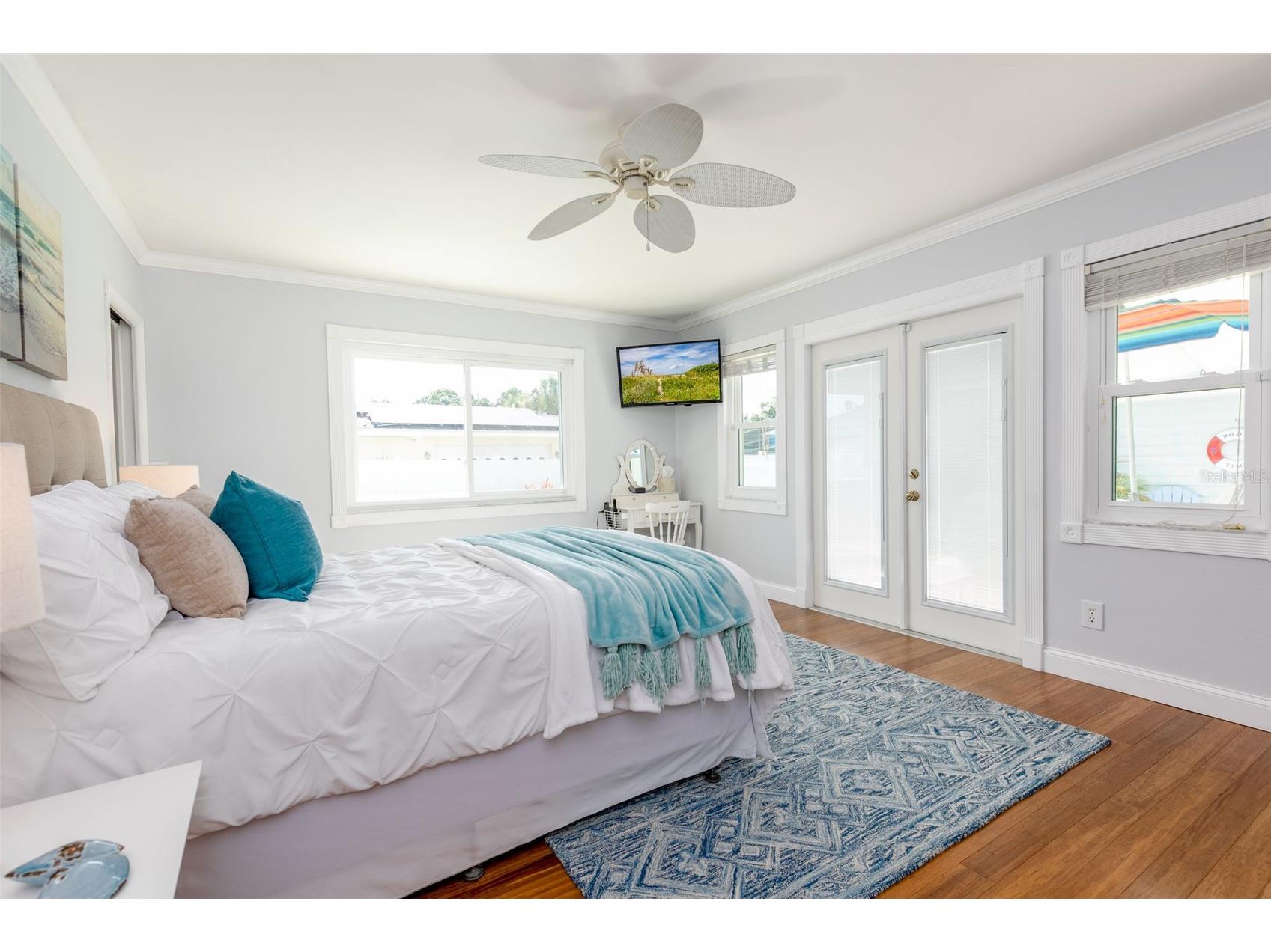 110 Sunset Drive S Saint Petersburg FL 33707 TB8519370 image27