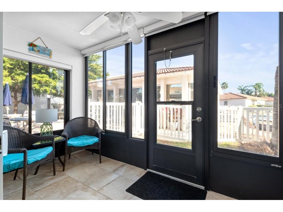 110 Vista Hermosa Circle #106B Sarasota FL 34242 A4674054 image12