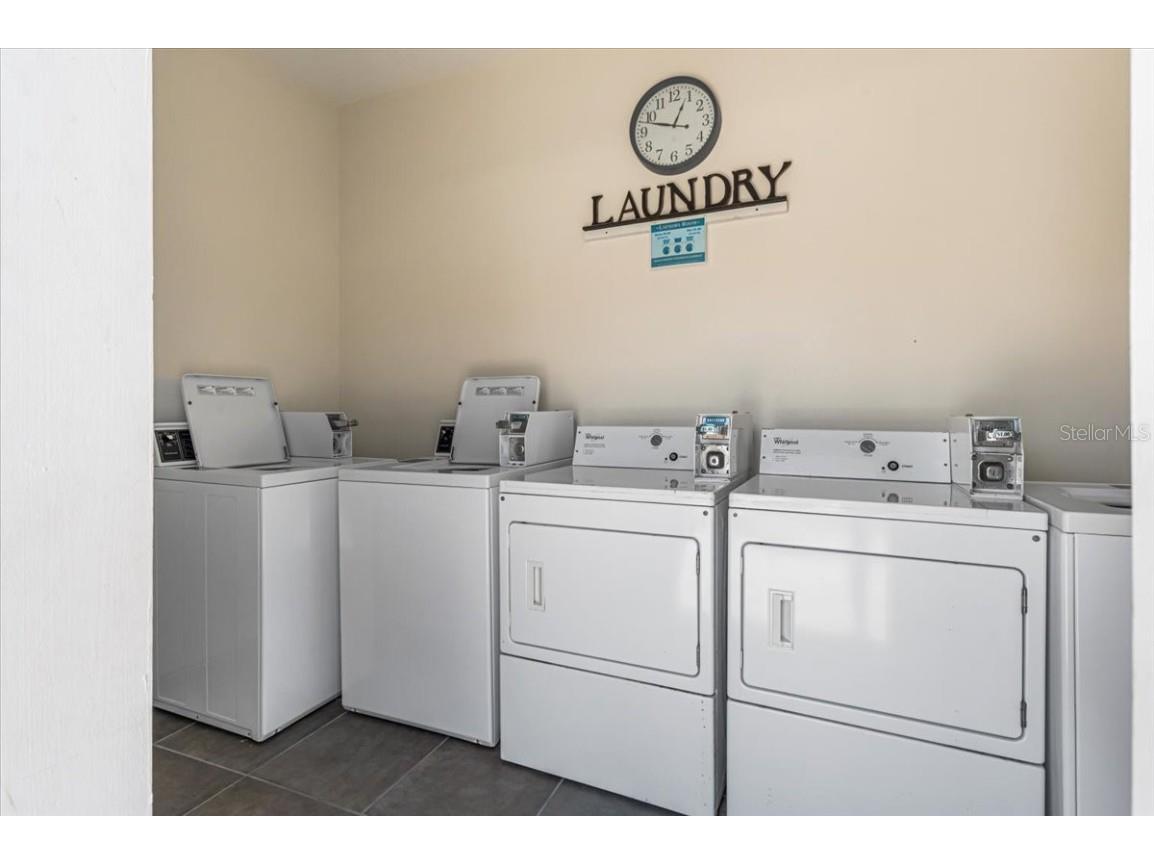 110 Vista Hermosa Circle #106B Sarasota FL 34242 A4674054 image21