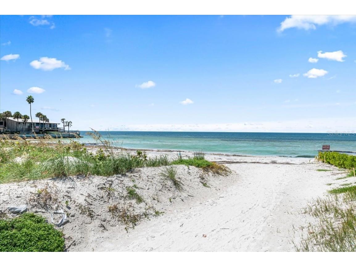 110 Vista Hermosa Circle #106B Sarasota FL 34242 A4674054 image40